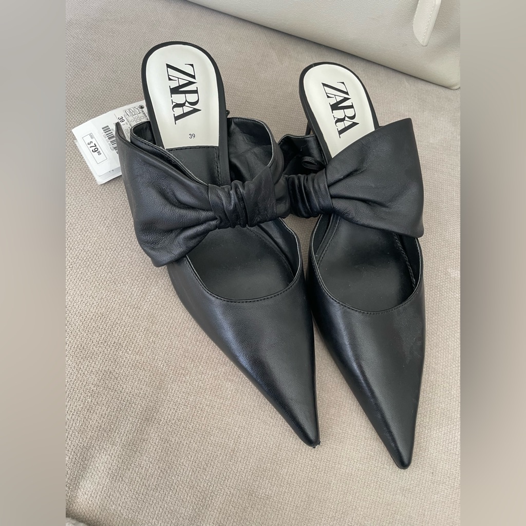 Brand New Zara Pump In Black Size 39